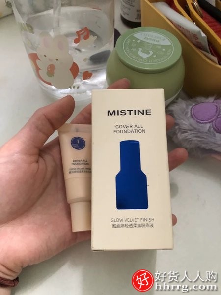 Mistine蜜丝婷小蓝盾粉底液，持久不脱妆混干油皮控油插图3